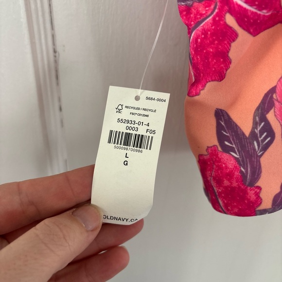 NWT Old Navy Asymmetrical Floral Bikini Top – Size Large - Picture 4 of 4